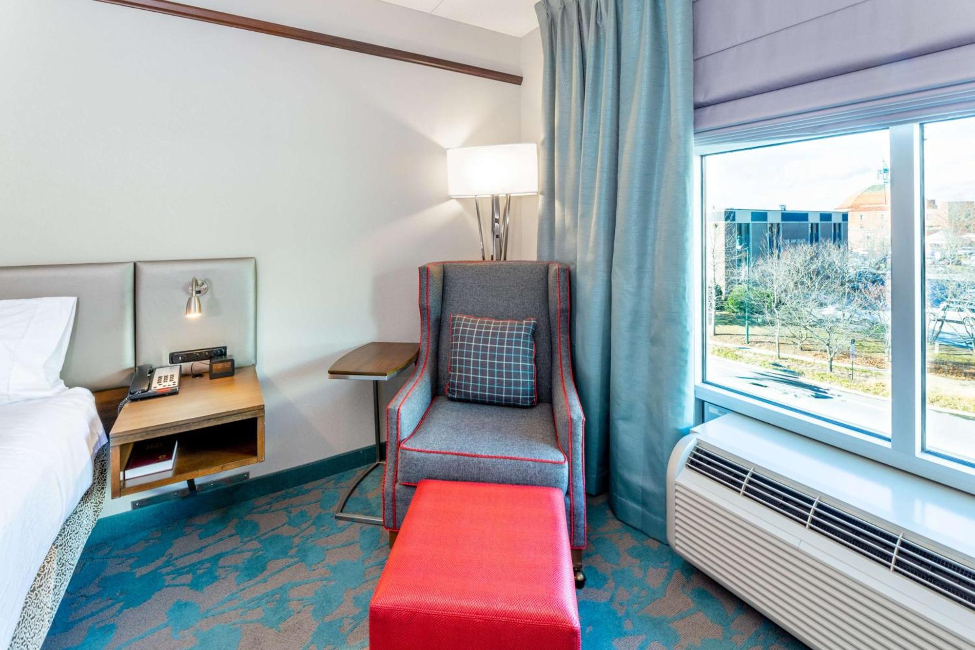 Hilton Garden Inn Asheville Downtown Exterior foto
